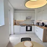 Renove A Avec Jardin Et Terrasse - Fr-1-722-11 *