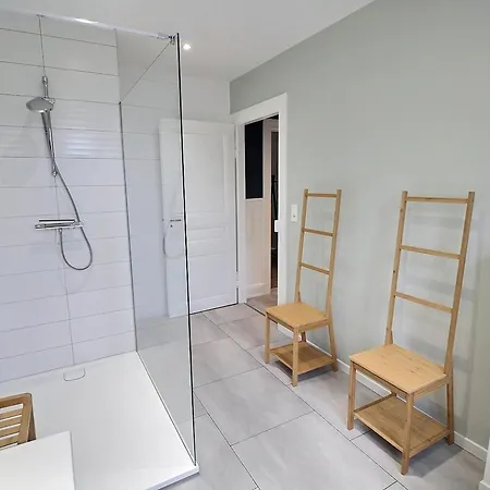 Renove A Avec Jardin Et Terrasse - Fr-1-722-11 Appartement *